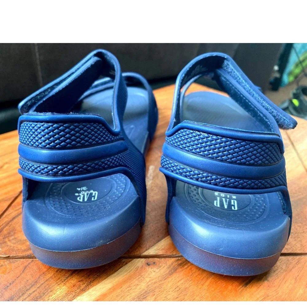 GAP Kids Sandals Water Shoes‎ Adjustable Straps Blue Size 3/4